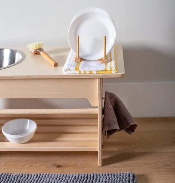 Dish Washing Station